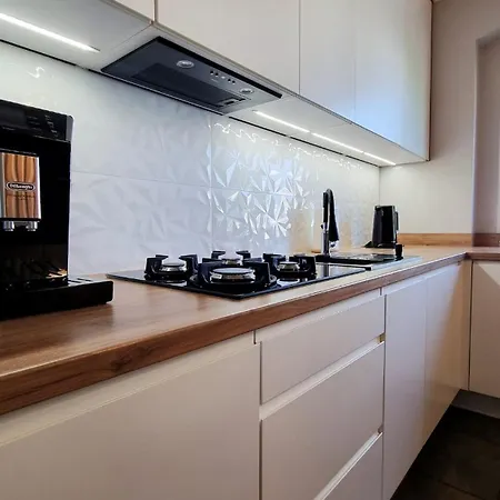 Two-bedroom Appartement *